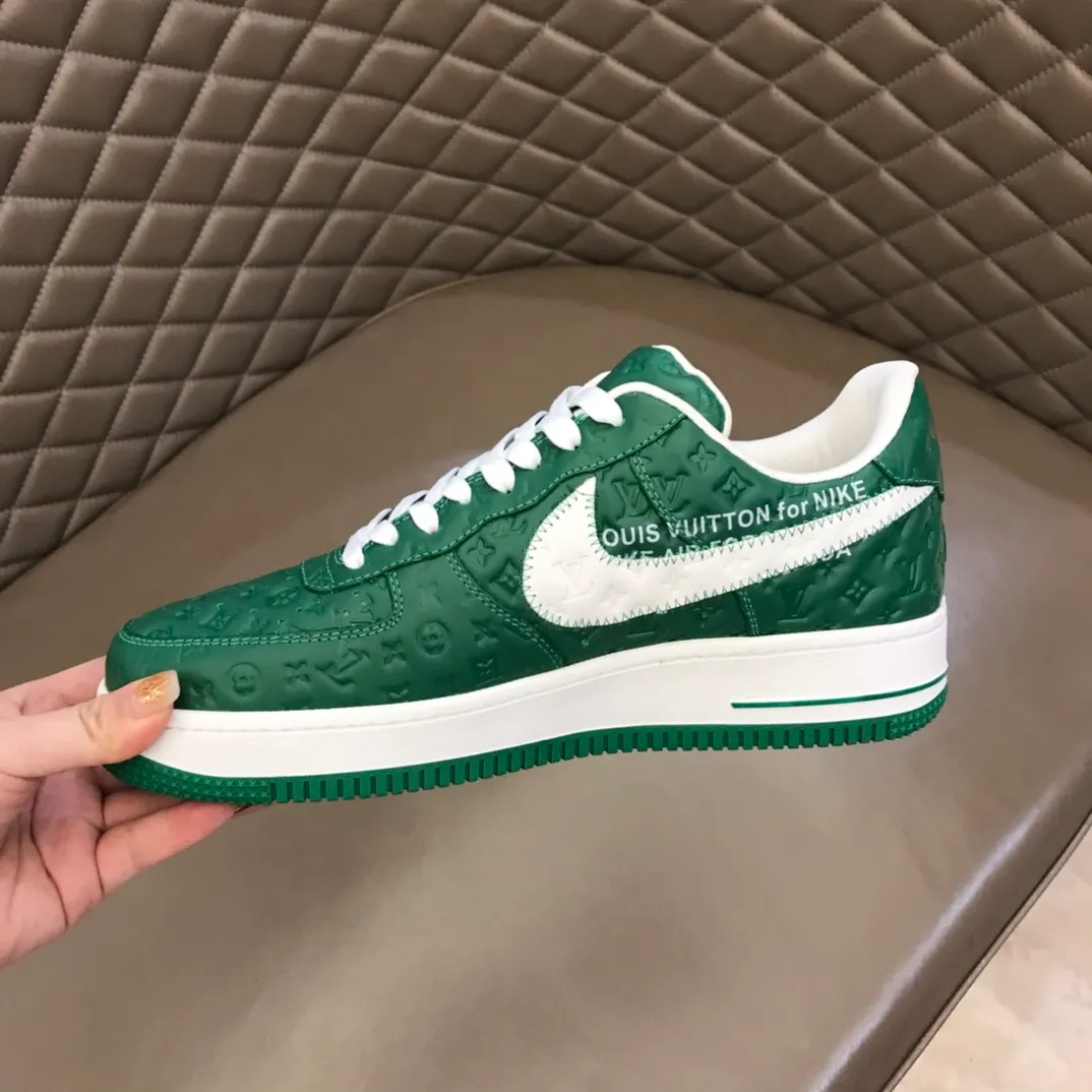 Men's shoes💰p440 "*oui* Vuitto*" x OFF-WHITE x Nike three-party collaboration! Trendy and cool men's casual sports shoes with unrivaled color matching. The design idea basically continues the style of THE TEN. The Swoosh line and tongue label have a very familiar visual effect and are both fashionable and trendy! A must-have for fashionistas! The effect on your feet is absolutely stunning! Size: 38-45